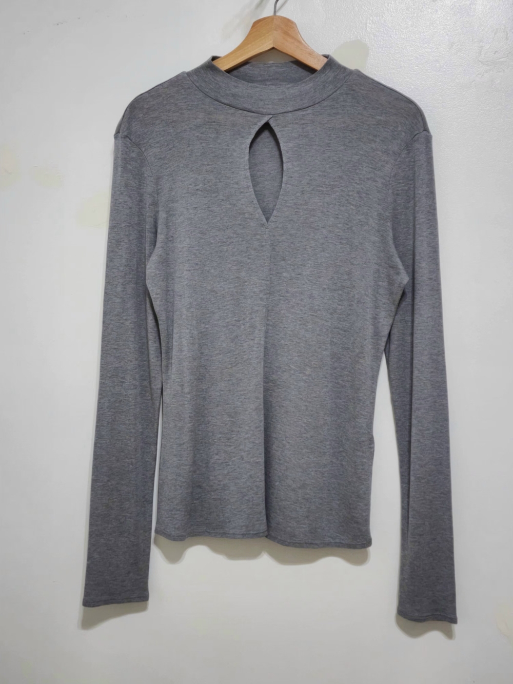 Frame Heather Gray Long-Sleeve Keyhole Mock Neck Top 100% Silk